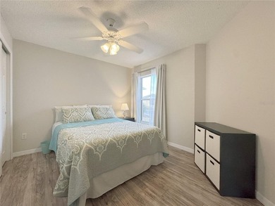 HOT SPOT in THE VILLAGES, FL (Beautiful VILLA BEREA!)  Adorable on Glenview Championship Golf and Country Club in Florida - for sale on GolfHomes.com, golf home, golf lot