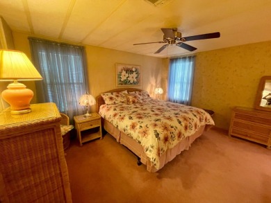This home has been well maintained by the owners of over 30 on Water Oak Country Club Estates in Florida - for sale on GolfHomes.com, golf home, golf lot