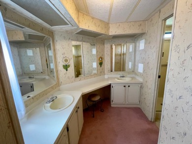 This home has been well maintained by the owners of over 30 on Water Oak Country Club Estates in Florida - for sale on GolfHomes.com, golf home, golf lot