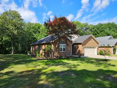 PRICE REDUCTION on this beautifully maintained 3BR/2BA home on Players Course At Wyboo Plantation in South Carolina - for sale on GolfHomes.com, golf home, golf lot