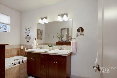 This beautifully maintained corner condo near downtown Eagle on Eagle Hills Golf Course in Idaho - for sale on GolfHomes.com, golf home, golf lot