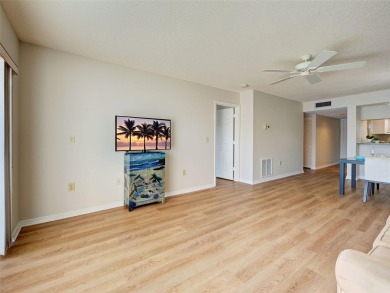 Beautifully RENOVATED and FRESHLY PAINTED condo with GOLF AND on Plantation Golf and Country Club in Florida - for sale on GolfHomes.com, golf home, golf lot