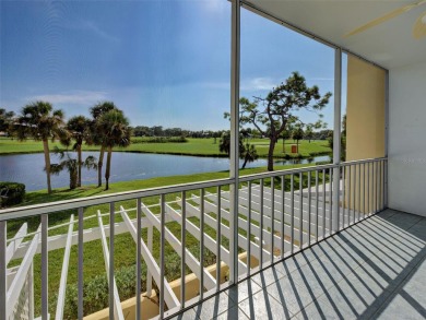 Beautifully RENOVATED and FRESHLY PAINTED condo with GOLF AND on Plantation Golf and Country Club in Florida - for sale on GolfHomes.com, golf home, golf lot