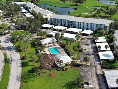 Beautifully RENOVATED and FRESHLY PAINTED condo with GOLF AND on Plantation Golf and Country Club in Florida - for sale on GolfHomes.com, golf home, golf lot