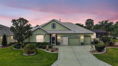 FABULOUS 3/2.5 Bridgeport with HEATED POOL, HOT TUB, and on The Links of Spruce Creek in Florida - for sale on GolfHomes.com, golf home, golf lot
