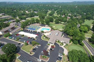 Clean and cute vacation condo located in the gated community of on Pointe Royale Village Country Club in Missouri - for sale on GolfHomes.com, golf home, golf lot