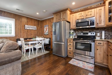 Check out this charming stand alone condo at the Villas of on Kimberling City Golf Club in Missouri - for sale on GolfHomes.com, golf home, golf lot