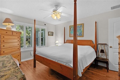 Beautifully Updated Home in the Village of Piedmont - Modern on The Links of Spruce Creek in Florida - for sale on GolfHomes.com, golf home, golf lot