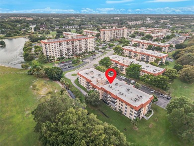 All ages welcome! Come see this beautifully updated 1/1 with on Inverrary Country Club in Florida - for sale on GolfHomes.com, golf home, golf lot