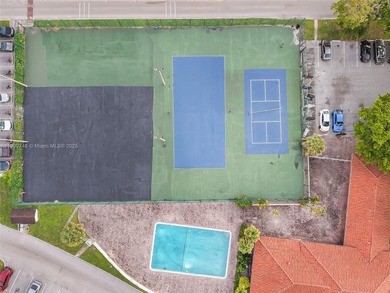 All ages welcome! Come see this beautifully updated 1/1 with on Inverrary Country Club in Florida - for sale on GolfHomes.com, golf home, golf lot