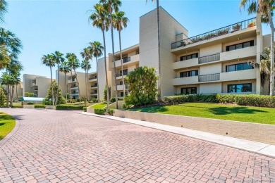 This stunning condominium offers breathtaking panoramic views of on Sailfish Point Golf Club, Inc. in Florida - for sale on GolfHomes.com, golf home, golf lot