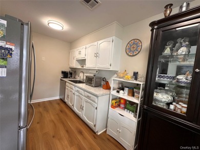 Welcome to this beautifully updated Greenbriar model. This on Leisure Village Golf Course in New York - for sale on GolfHomes.com, golf home, golf lot