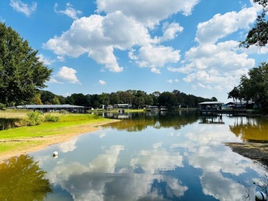 True turn-key opportunity! House comes fully furnished (owner on Pinnacle Golf and Boat Club in Texas - for sale on GolfHomes.com, golf home, golf lot