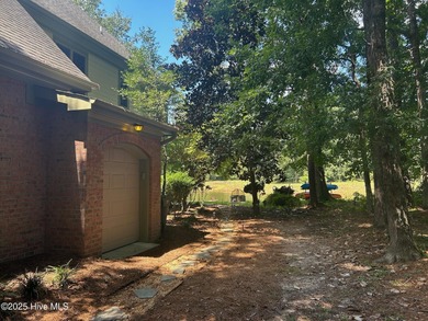 Stunning brick home with 2,815 square feet, 4 bedrooms, 3.5 on River Landing Golf Course in North Carolina - for sale on GolfHomes.com, golf home, golf lot