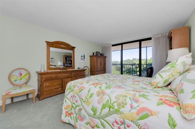 Lovely 2 bedroom, 2 bath updated condominium in the historic on Belleair Country Club in Florida - for sale on GolfHomes.com, golf home, golf lot