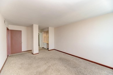 Save money the day you move in with (1) all windows recently on Maple Meadows Golf Club in Illinois - for sale on GolfHomes.com, golf home, golf lot