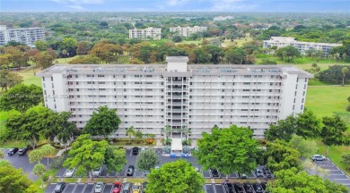 Fully furnished 2-bedroom, 2-bathroom condo with a spacious on Palm-Aire Country Club and Resort - The Oaks in Florida - for sale on GolfHomes.com, golf home, golf lot