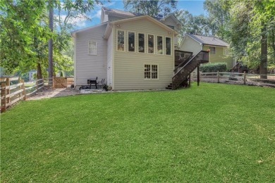 Beautifully maintained 4 bed / 3 bath home in the highly on Canongate At Eagle Watch Golf Club in Georgia - for sale on GolfHomes.com, golf home, golf lot