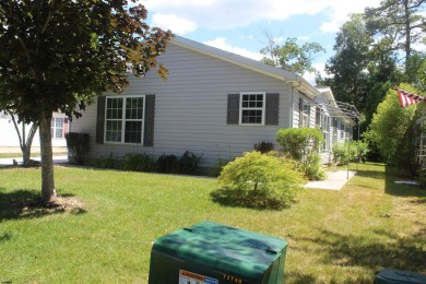 Motivated seller!!! Perfect 55 and over living and right on the on Mays Landing Golf and Country Club in New Jersey - for sale on GolfHomes.com, golf home, golf lot
