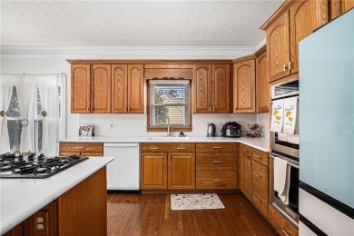 Discover your perfect retreat in this beautiful 4-bedroom, 3 on Canongate On White Oak Golf Course in Georgia - for sale on GolfHomes.com, golf home, golf lot