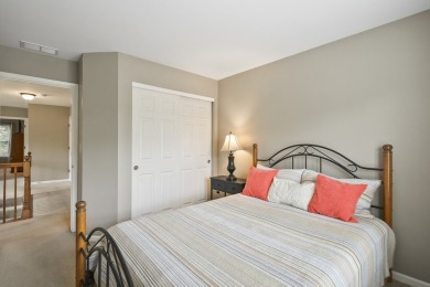 Elegant Two Story end unit Townhome nestled in Hidden Lakes on Seven Bridges Golf Club in Illinois - for sale on GolfHomes.com, golf home, golf lot