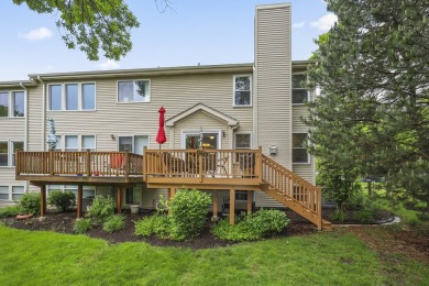 Elegant Two Story end unit Townhome nestled in Hidden Lakes on Seven Bridges Golf Club in Illinois - for sale on GolfHomes.com, golf home, golf lot