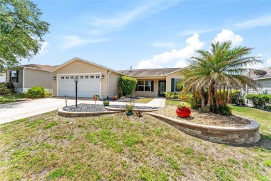 Welcome to this well-maintained AMARILLO MODEL located in the on The Links of Spruce Creek in Florida - for sale on GolfHomes.com, golf home, golf lot