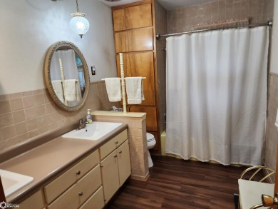 Incredibly clean 3-bedroom ranch-style home located on on Ida Grove Country Club in Iowa - for sale on GolfHomes.com, golf home, golf lot
