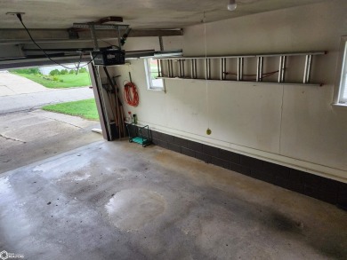 Incredibly clean 3-bedroom ranch-style home located on on Ida Grove Country Club in Iowa - for sale on GolfHomes.com, golf home, golf lot
