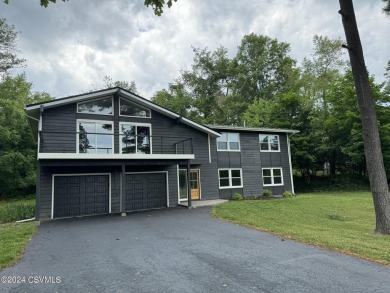 Beautifully Renovated 5BR/3 BA home overlooking the 8th hole of on Bucknell Golf Club in Pennsylvania - for sale on GolfHomes.com, golf home, golf lot