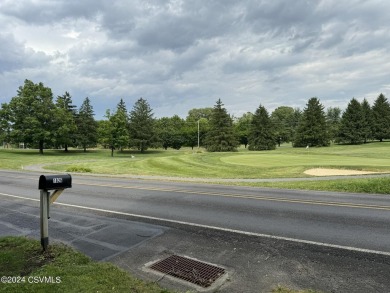 Beautifully Renovated 5BR/3 BA home overlooking the 8th hole of on Bucknell Golf Club in Pennsylvania - for sale on GolfHomes.com, golf home, golf lot