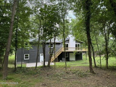 Beautifully Renovated 5BR/3 BA home overlooking the 8th hole of on Bucknell Golf Club in Pennsylvania - for sale on GolfHomes.com, golf home, golf lot