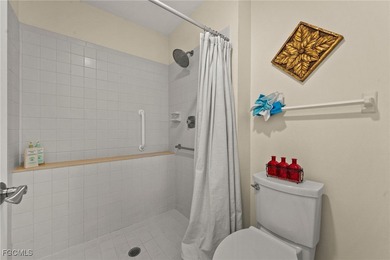 Beautifully Updated 3rd Floor Condo in Seven Lakes--a on Seven Lakes Golf and Tennis Community in Florida - for sale on GolfHomes.com, golf home, golf lot