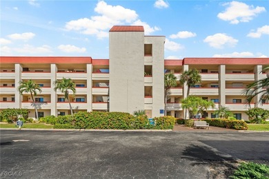 Beautifully Updated 3rd Floor Condo in Seven Lakes--a on Seven Lakes Golf and Tennis Community in Florida - for sale on GolfHomes.com, golf home, golf lot