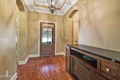 Welcome home to this beautiful 3-bedroom, 2.5-bath brick and on Heatherhurst Golf Course in Tennessee - for sale on GolfHomes.com, golf home, golf lot