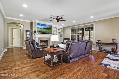 Welcome home to this beautiful 3-bedroom, 2.5-bath brick and on Heatherhurst Golf Course in Tennessee - for sale on GolfHomes.com, golf home, golf lot