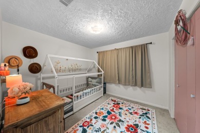 Centrally located brick home with Scenic Golf Course Views! on Scott Schriener Municipal Golf Course in Texas - for sale on GolfHomes.com, golf home, golf lot