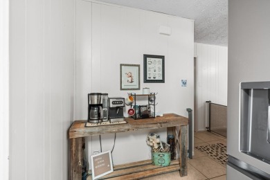 Centrally located brick home with Scenic Golf Course Views! on Scott Schriener Municipal Golf Course in Texas - for sale on GolfHomes.com, golf home, golf lot