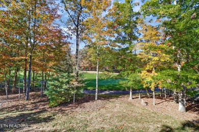 Welcome home to this beautiful 3-bedroom, 2.5-bath brick and on Heatherhurst Golf Course in Tennessee - for sale on GolfHomes.com, golf home, golf lot
