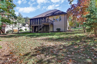 Welcome home to this beautiful 3-bedroom, 2.5-bath brick and on Heatherhurst Golf Course in Tennessee - for sale on GolfHomes.com, golf home, golf lot
