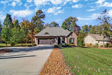 Welcome home to this beautiful 3-bedroom, 2.5-bath brick and on Heatherhurst Golf Course in Tennessee - for sale on GolfHomes.com, golf home, golf lot