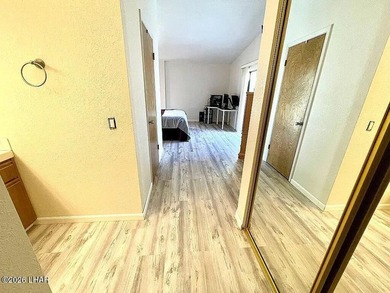 Desirable end unit at Stonebridge golf course community! on London Bridge Golf Course in Arizona - for sale on GolfHomes.com, golf home, golf lot