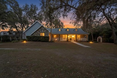 Welcome to this spacious and inviting 3/2.5 home offering almost on Chiefland Golf and Country Club in Florida - for sale on GolfHomes.com, golf home, golf lot