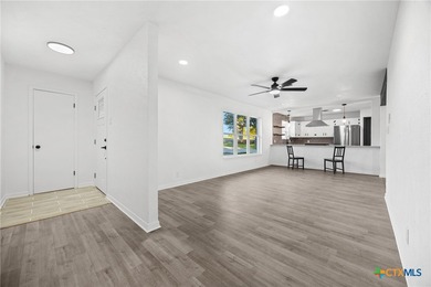 This beautifully updated Temple home sits on nearly half an acre on Sammons Golf Links in Texas - for sale on GolfHomes.com, golf home, golf lot