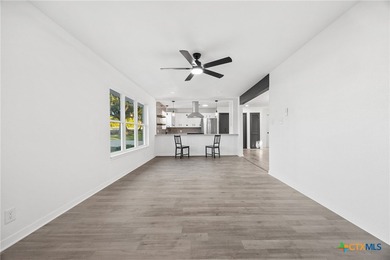 This beautifully updated Temple home sits on nearly half an acre on Sammons Golf Links in Texas - for sale on GolfHomes.com, golf home, golf lot