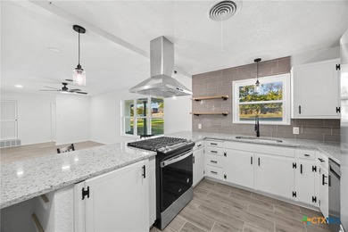 This beautifully updated Temple home sits on nearly half an acre on Sammons Golf Links in Texas - for sale on GolfHomes.com, golf home, golf lot