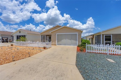 Welcome to the perfect home for you! This TURNKEY 2-bedroom on The Links of Spruce Creek in Florida - for sale on GolfHomes.com, golf home, golf lot