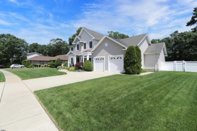 Welcome to this beautifully maintained Gurwicz Wyncote model on Harbor Pines Golf Club in New Jersey - for sale on GolfHomes.com, golf home, golf lot