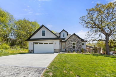 Experience comfort and style in this exceptionally maintained on Toqua Golf Course - Loudon County in Tennessee - for sale on GolfHomes.com, golf home, golf lot