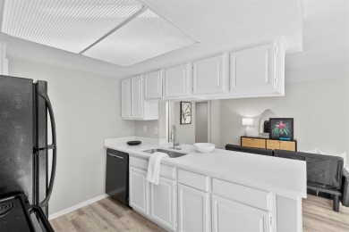 Urban Oasis Just Minutes from Downtown - Luxuriously Updated 1 on Stevens Park Golf Course in Texas - for sale on GolfHomes.com, golf home, golf lot